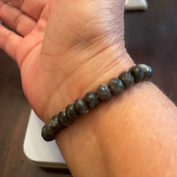 New Kinsley Armelle Agate Collection Smoky Bracelet (S/M) - Picture 3 of 7